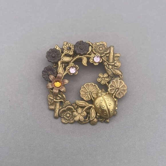 Vintage Flower Cluster Rhinestone Lady Bug Brooch Pin Textured Gold Tone - Picture 2 of 6